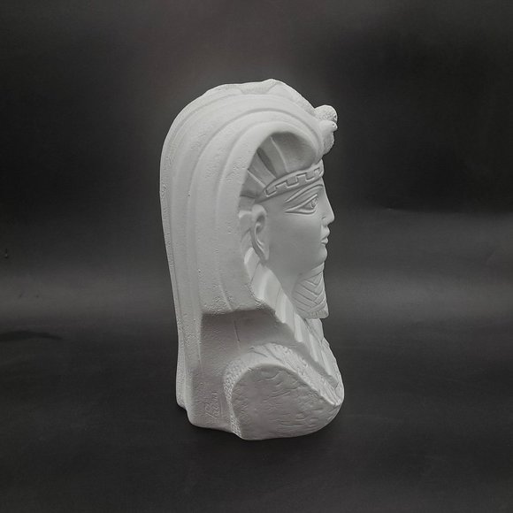 Plaster Bust of Egyptian Pharoah by Pacini - Picture 4 of 10